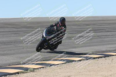 media/Oct-13-2025-Moto Forza (Mon) [[a66d839500]]/4-C Group/Session 2 (Bowl)/